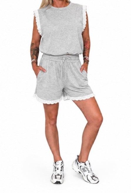 Lace set grey