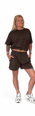 Crop set short brown